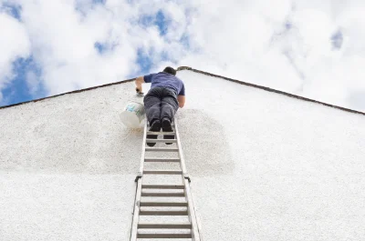 Peinture extérieure à Cazalrenoux — façades et ravalement